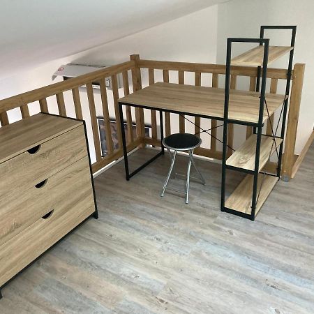 Studio Meuble Du Bourg Puymiclan Εξωτερικό φωτογραφία