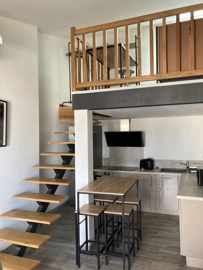 Studio Meuble Du Bourg Puymiclan Εξωτερικό φωτογραφία