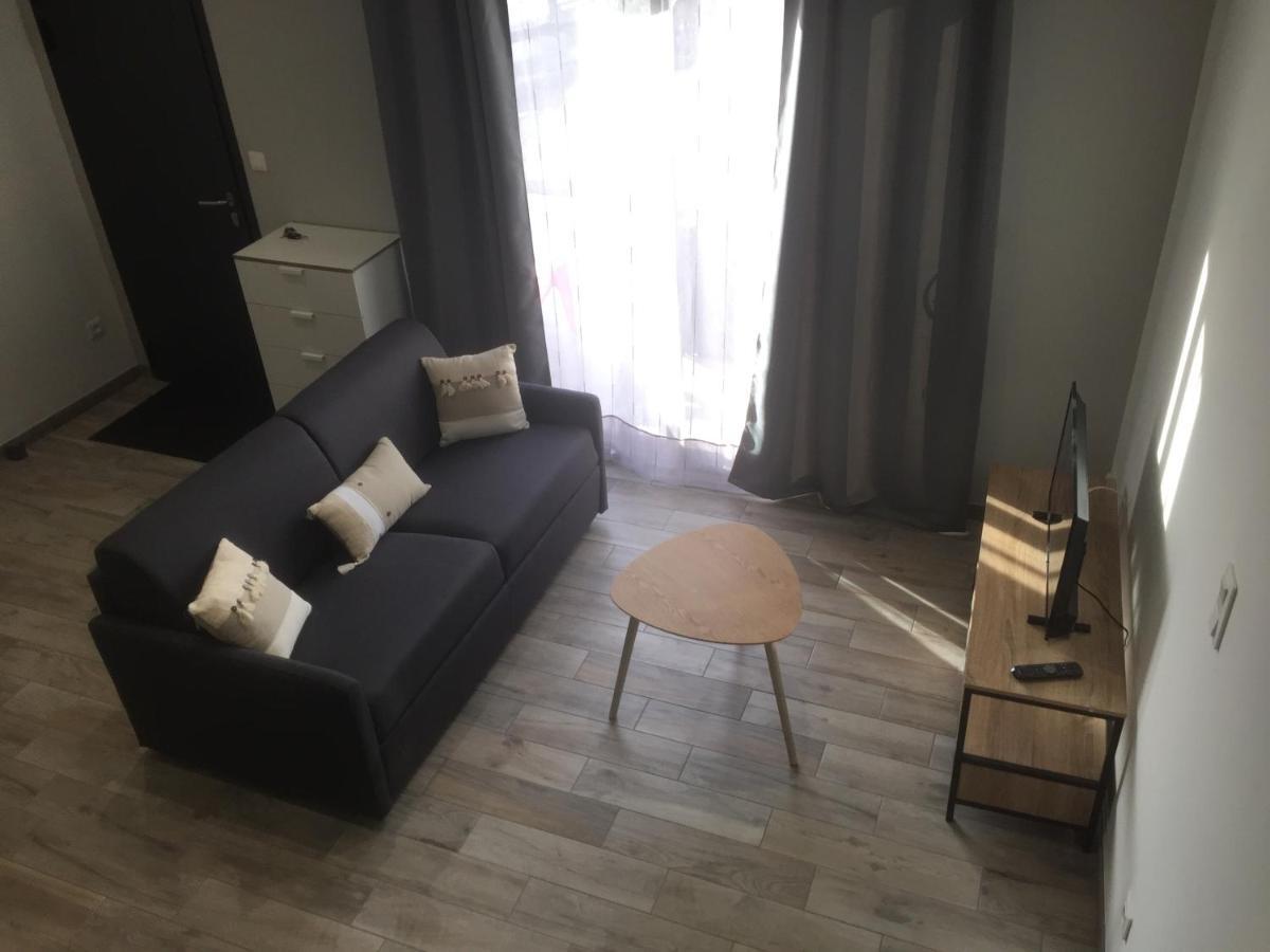 Studio Meuble Du Bourg Puymiclan Εξωτερικό φωτογραφία