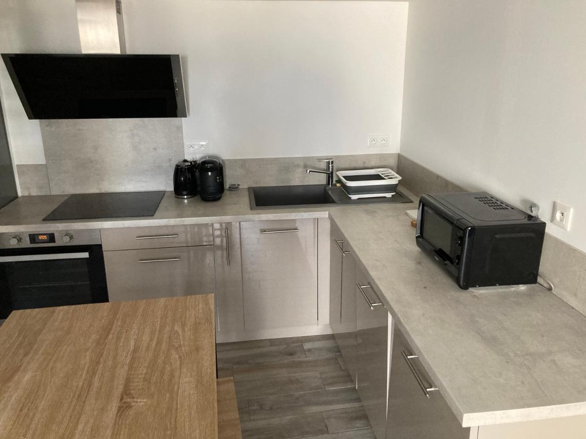 Studio Meuble Du Bourg Puymiclan Εξωτερικό φωτογραφία